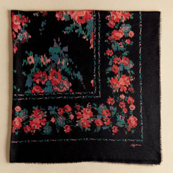 SOLD // Sézane NWT Pio Scarf in Helin Print - Picture 2 of 6